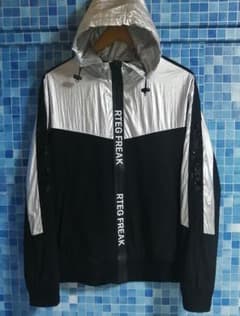 【黒 刺繍ロゴ タトゥロゴ】即完売 RTEG ストレッチジップパーカー RVCA