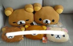 ⑧リラックマクッションのサムネイル