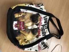 パグ　トートバッグのサムネイル