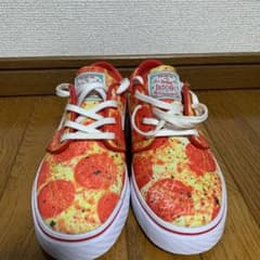 NIKE SB STEFANJANOSKI  PEPPERONI PIZZAのサムネイル