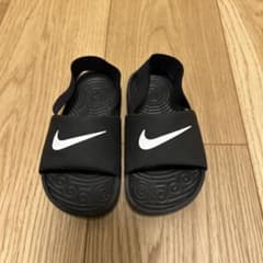 Nike ブラック スライドサンダルのサムネイル