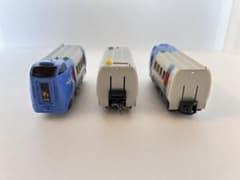 ダイソープチ電車　スーパーおおぞら 3両セットのサムネイル