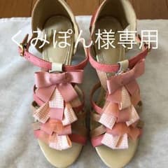 ピンクリボンサンダルのサムネイル