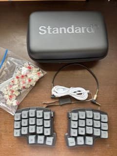 corne v4 cherryのサムネイル