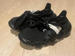 grounds グラウンズ　JEWELRY HANKIE スニーカー　リボン grounds グラウンズ JEWELRY HANKIE スニーカー リボン - メルカリ