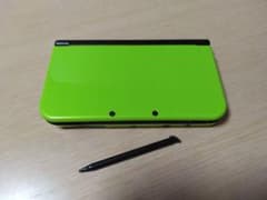 NEW ニンテンドー 3DS LL ライム×ブラック　動作確認済みのサムネイル