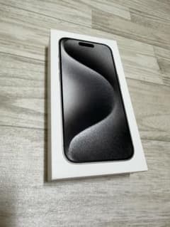 即日出荷！美品！iPhone 15 Pro 512GB SIMフリー　おまけ付きのサムネイル