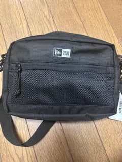 NEW ERA ブラック ショルダーバッグのサムネイル