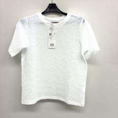 新品未使用タグ付き！オペーククリップ白のトップスのサムネイル