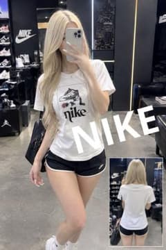 ❤︎ NIKE ❤︎ Tシャツ ホワイト Mのサムネイル