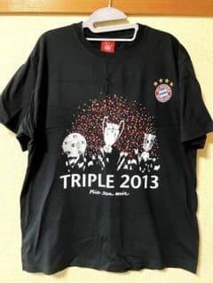 FCバイエルン ミュンヘン 三冠 2013 記念Tシャツ L 黒のサムネイル