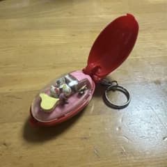 レトロ‼️もう売ってません‼️ハローキティ　動くキーホルダー　ポケットクリッターのサムネイル