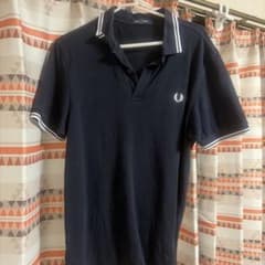 FRED PERRY ブラックポロシャツ Mサイズ　メンズのサムネイル