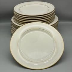 Noritake ノリタケ アイボリーチャイナ レース柄プレート まとめ Noritake ノリタケ アイボリーチャイナ レース柄プレート まとめ