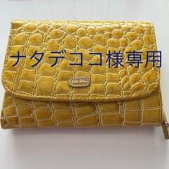 《ナタデココ様専用》Folli Follie 財布のサムネイル