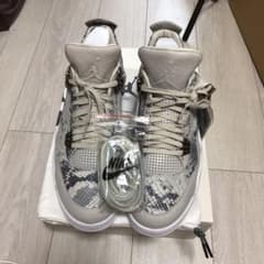激レアAIR JORDAN 4 RETRO Snakeskin白ジョーダン 4のサムネイル