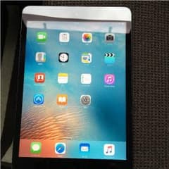 iPad mini16GB ジャンクのサムネイル