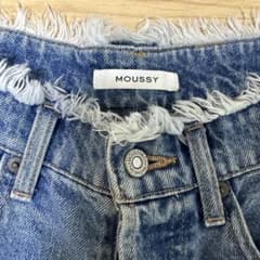 MOUSSY デニムショートパンツ フリンジ加工 サイズ2のサムネイル