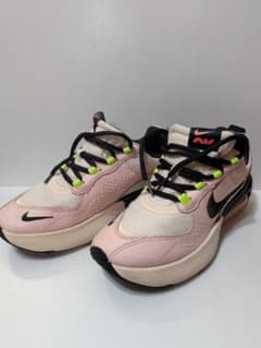 NIKE レディース スニーカー ピンクのサムネイル