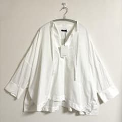 新品タグ付★YLEVE スキッパー ポンチョ ブラウス コットン100% 白 1 新品タグ付☆YLEVE スキッパー ポンチョ ブラウス コットン100% 白 1