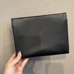 【新品未使用】YSL BEAUTE ポーチのサムネイル