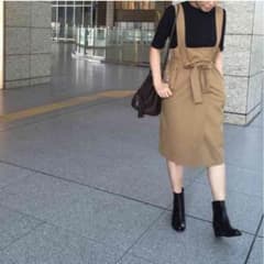 sheta スカート  川島幸恵 つなぎ サスペンダー キャメルのサムネイル