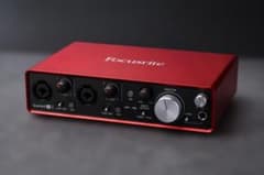 Focusrite Scarlett 2i4 オーディオインターフェイス 本体