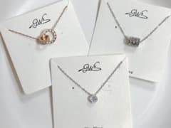 Glitz Wave ネックレス 3点セット モチーフデザインのサムネイル