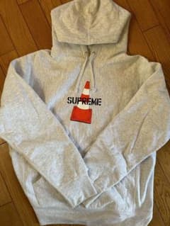 【ゆんゆん様専用】Supreme グレー コーン パーカーのサムネイル