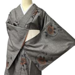 T98着物 袷 大島紬 花柄 正絹 美品 - メルカリ