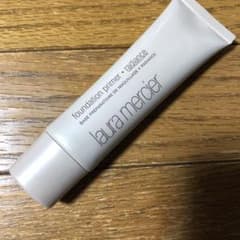明日から3300円　ローラメルシエ ファンデーションプライマー　radianceのサムネイル