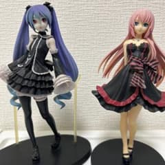 初音ミク 巡音ルカ フィギュアのサムネイル