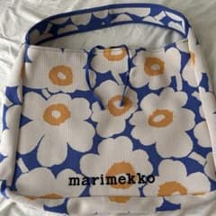 marimekko 花柄 ニット ショルダーバッグ　シルバーウィーク限定価格のサムネイル