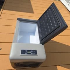 ポータブル冷凍庫 大容量 DC 12V24V 車中泊 キャンプのサムネイル