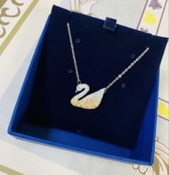 未使用級 スワロフスキー Swarovski ネックレス スワン グラデーション 