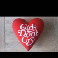 最終値下げ　verdy Girls Don't Cry クッションのサムネイル