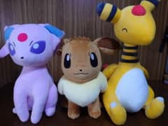 【5/10まで値下げ】ポケモン 特大ぬいぐるみのイーブイ+エーフィ+デンリュウのサムネイル