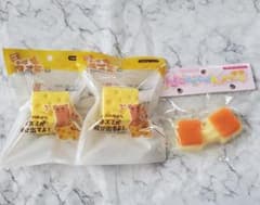 にぎにぎチーズネズミ スクイーズ ＋ トロトロスクイーズチーズケーキ 3点セットのサムネイル