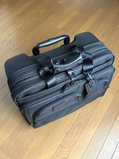 TUMI キャリーケース ビジネスバッグ ブラックのサムネイル
