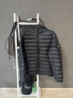 STONE ISLAND ブラックダウンジャケットのサムネイル