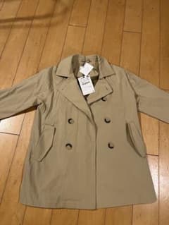 新品　ZARA ベージュ ダブルブレストコート 122のサムネイル