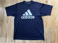 adidas トレーニングウェアのサムネイル