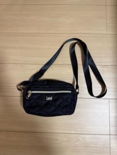 Lee キルティング ショルダーバッグ ブラックのサムネイル
