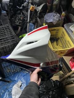 cb400sb 左フロントカウルのサムネイル