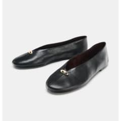 ZARA☆フラットシューズ ZARA 26 黒のレザーフラットシューズ - メルカリ