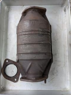 シルビア　Ｓ１４ Ｓ１５型　１８０SX SR２０DETエンジン用純正触媒Ｘ３Ａ シルビア S14 S15型 180SX SR20DETエンジン用純正触媒
