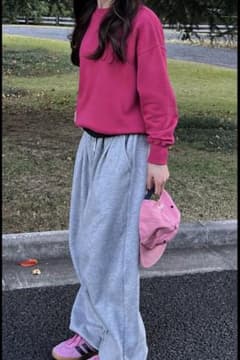 pink sweat 古着！のサムネイル