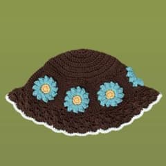 ◯ハンドメイド◯ お花モチーフのキッズ・ベビー用クロシェハットのサムネイル