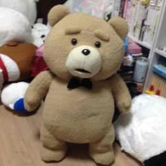 Ted テッド 巨大ぬいぐるみのサムネイル