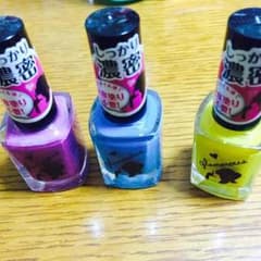 4月26日で出品終了！マネキュアのサムネイル